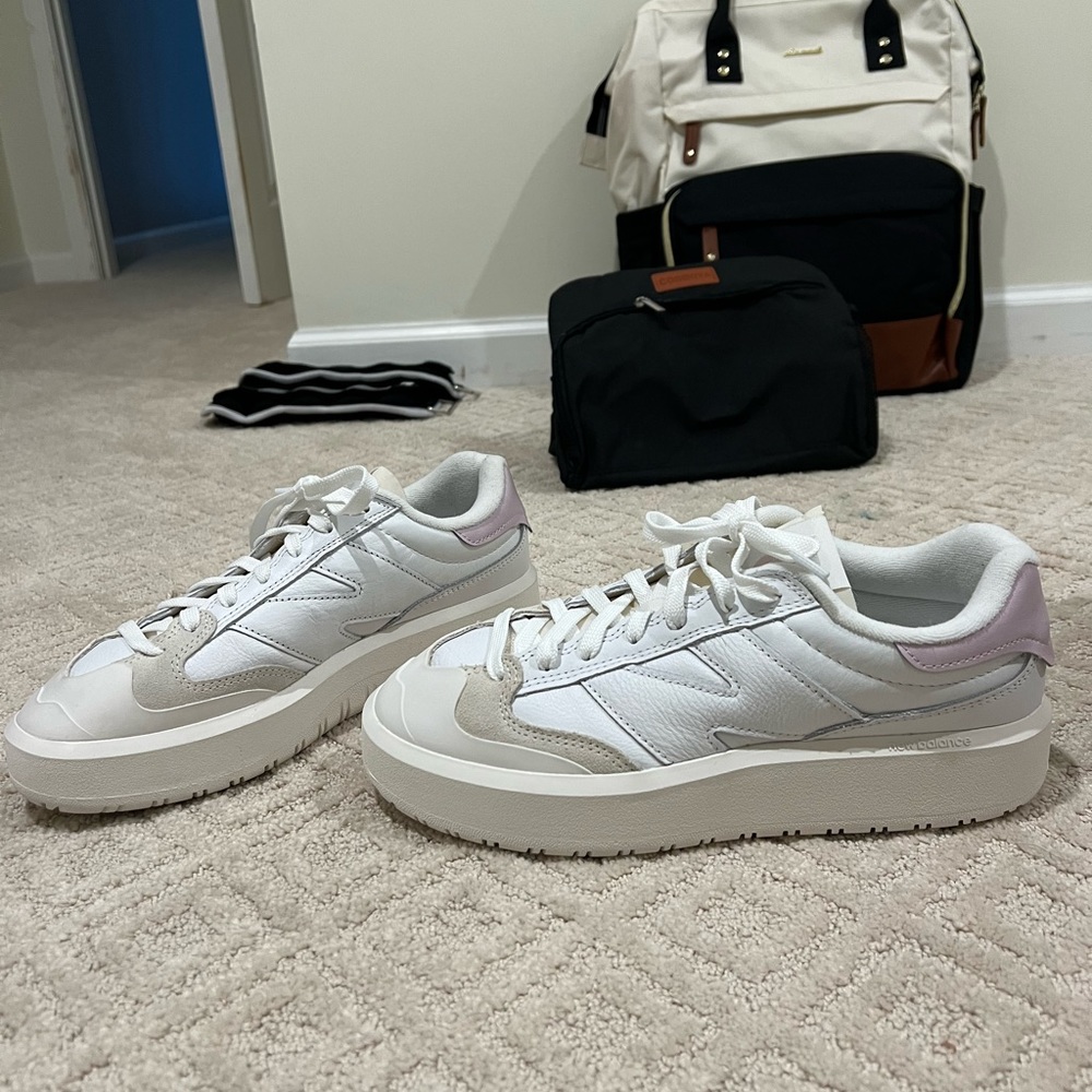 New Balance CT302 woman’s size 10 NWOT